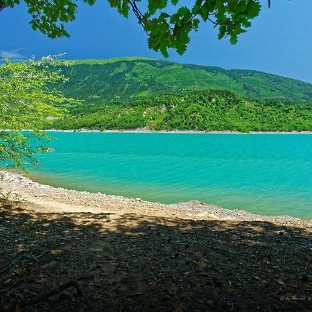 Gite Proche Des Passerelles Et Du Lac De Monteynard Saint-Martin-de-la-Cluze Exterior photo