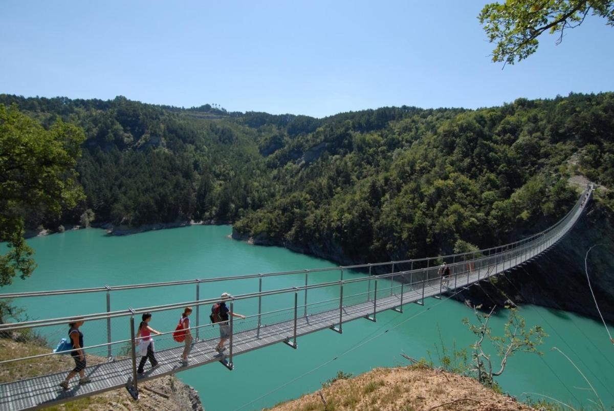 Gite Proche Des Passerelles Et Du Lac De Monteynard Saint-Martin-de-la-Cluze Exterior photo